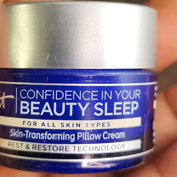 IT Cosmetics Beauty Sleep Pillow Cream - Blue - Picture 1 of 9